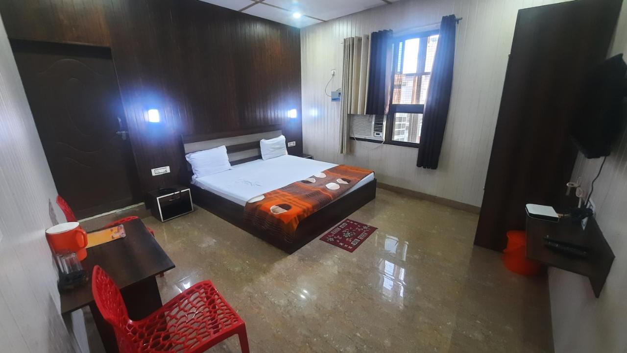 Hotel Bharat Bhoomi Kotdwara Экстерьер фото